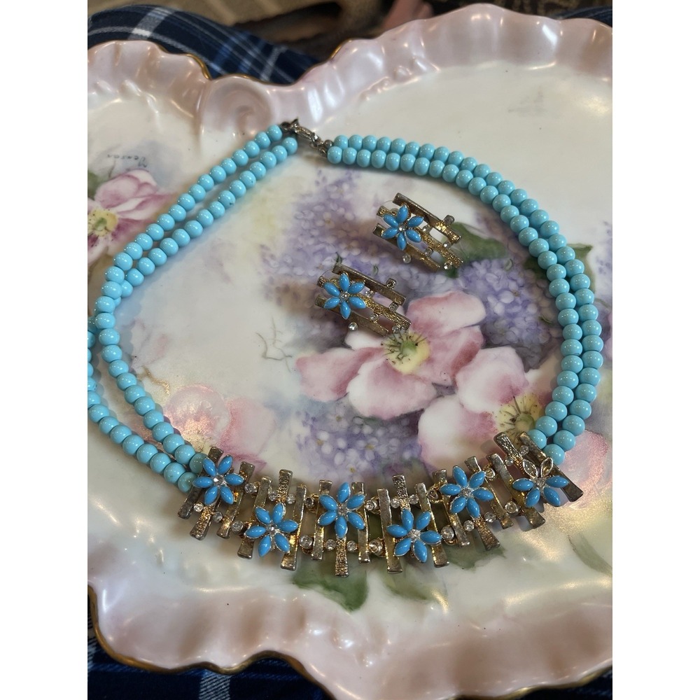 Vintage Turquoise Color Short‎ Beaded Necklace & Earring Set Floral Rare Design